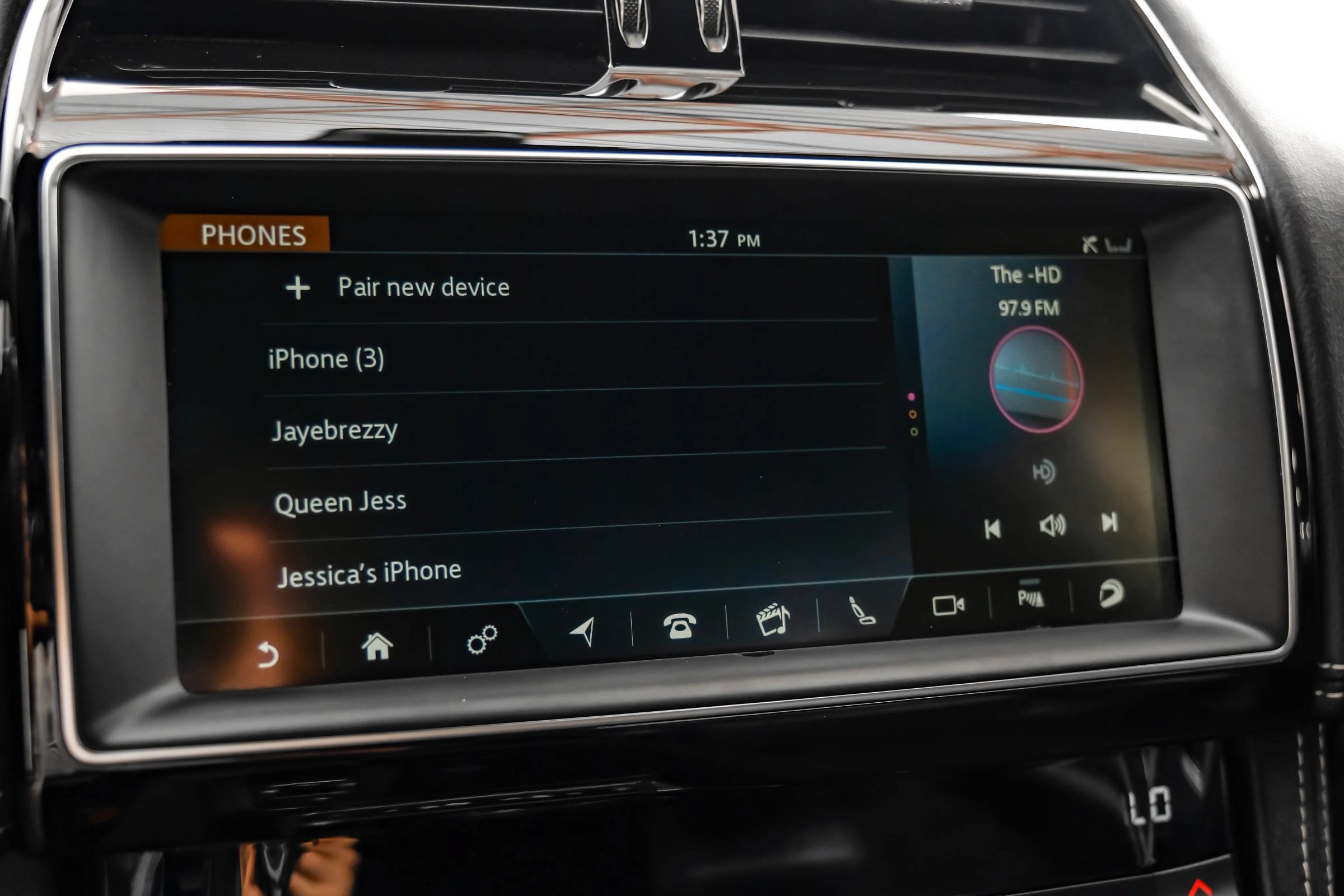 Used 2020 Jaguar F-PACE S AWD/4WD image 31