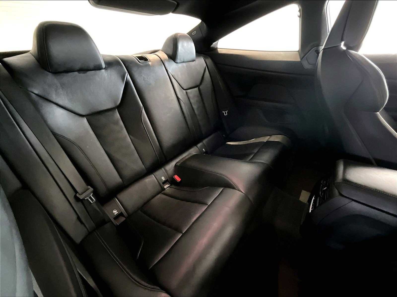 Used 2022 BMW M4 Coupe w/ Executive Package image 29