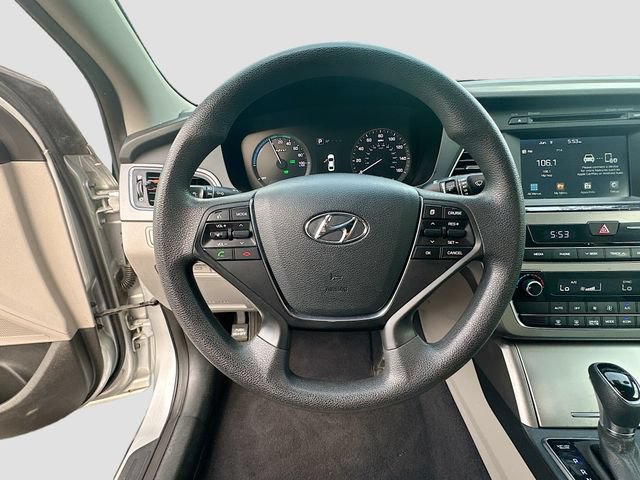 Used 2017 Hyundai Sonata SE FWD image 12