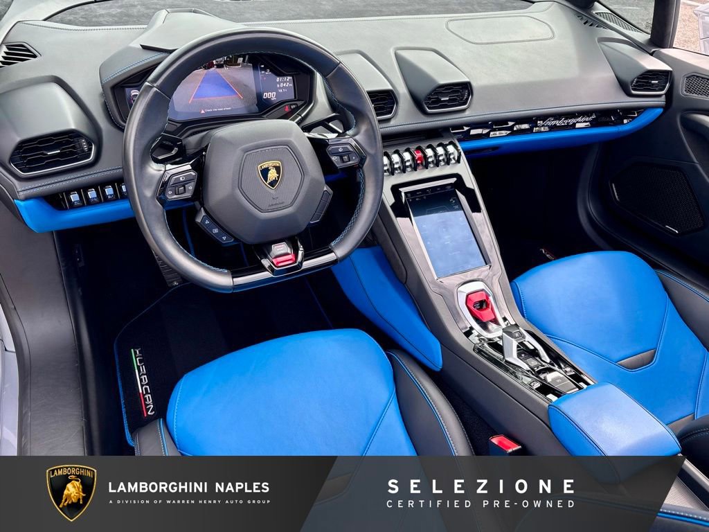 Used 2021 Lamborghini Huracan EVO image 18