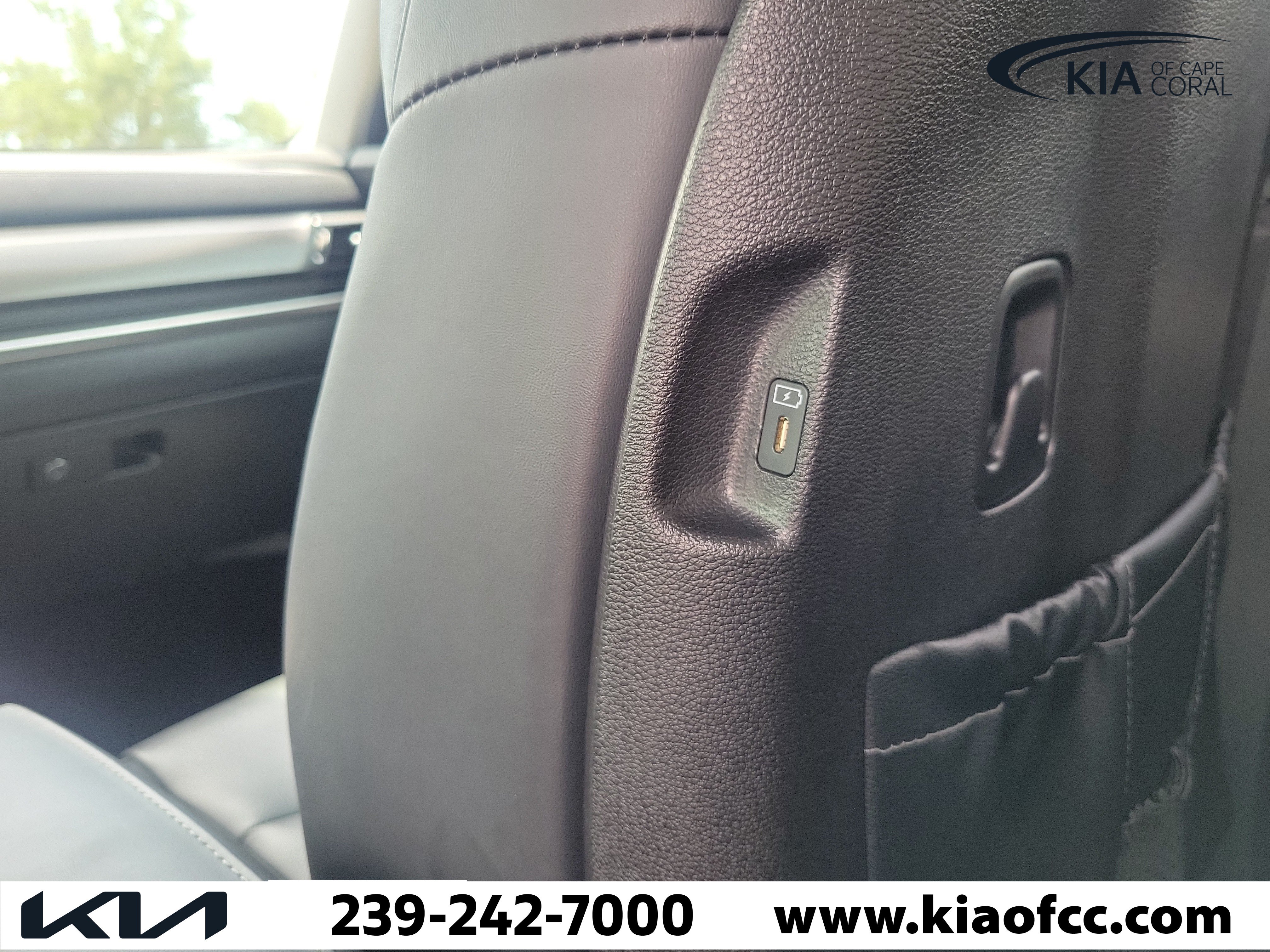 Certified 2024 Kia Telluride S w/ S Sunroof Package AWD/4WD image 16