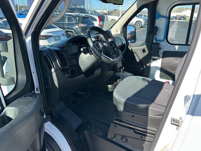 New 2024 RAM ProMaster 3500 w/ Delivery Van Package image 6