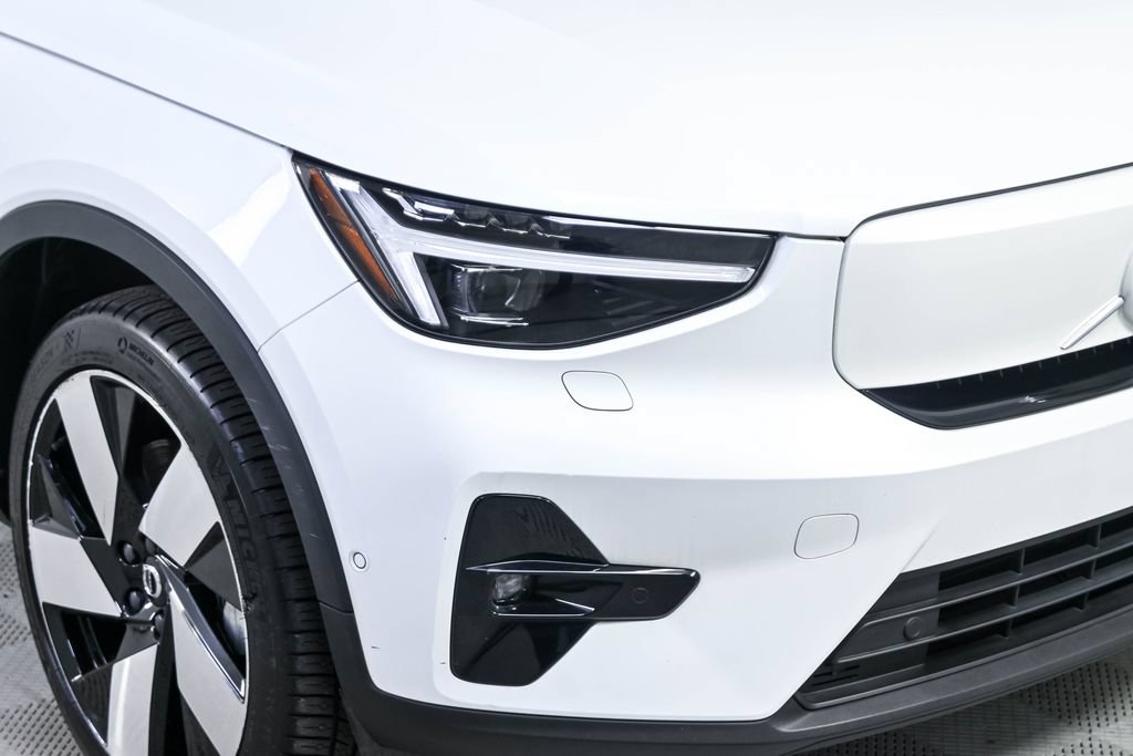 Certified 2023 Volvo C40 P8 Recharge Ultimate AWD/4WD image 38