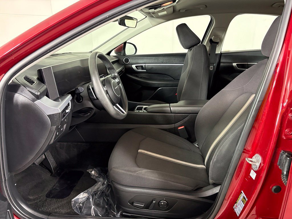Used 2025 Hyundai Sonata SEL FWD image 18