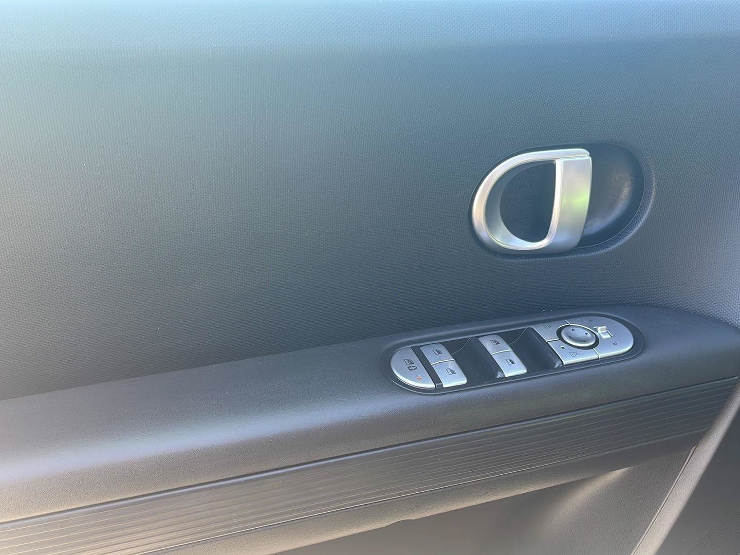 Certified 2024 Hyundai Ioniq 5 SE AWD/4WD image 18