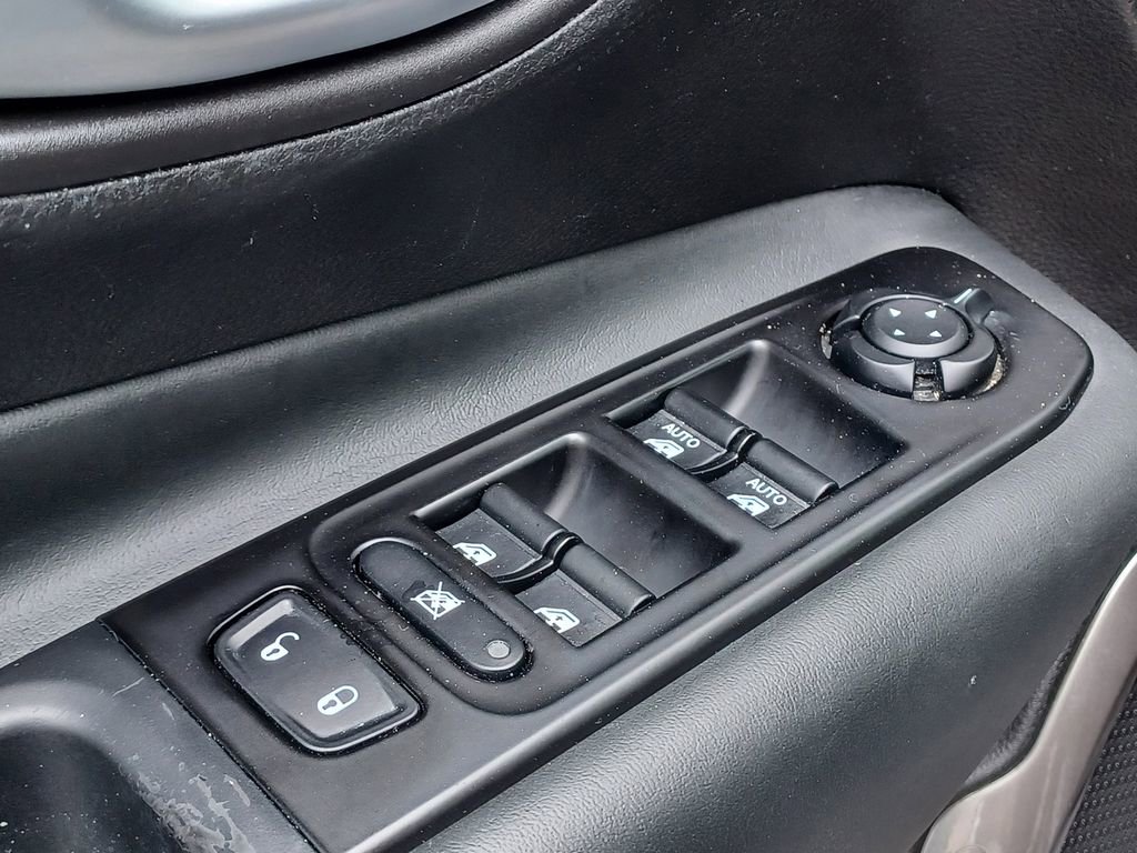 Used 2021 Jeep Renegade Limited AWD/4WD image 11