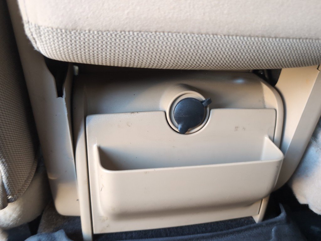 Used 2014 Ford F150 XLT w/ XLT Chrome Package image 17