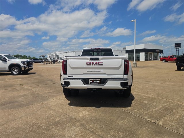 New 2025 GMC Sierra 3500 Denali w/ Denali Reserve Package image 6