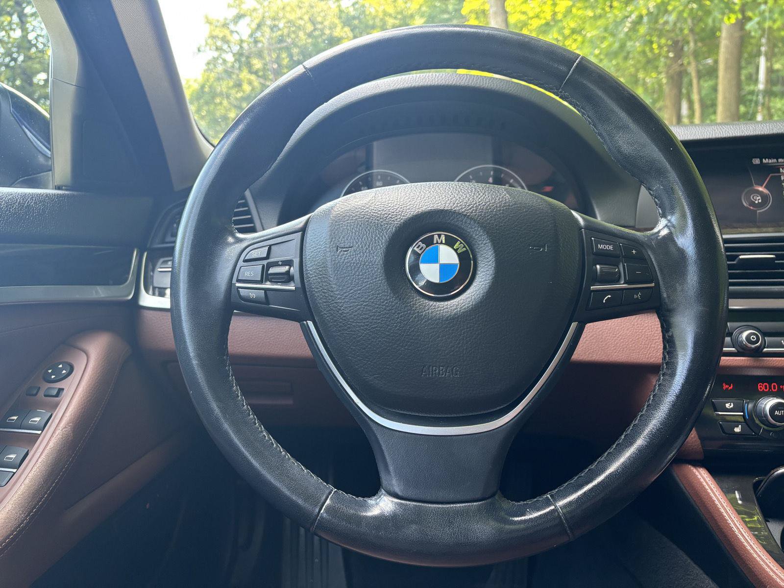 Used 2015 BMW 528i xDrive Sedan AWD/4WD image 34