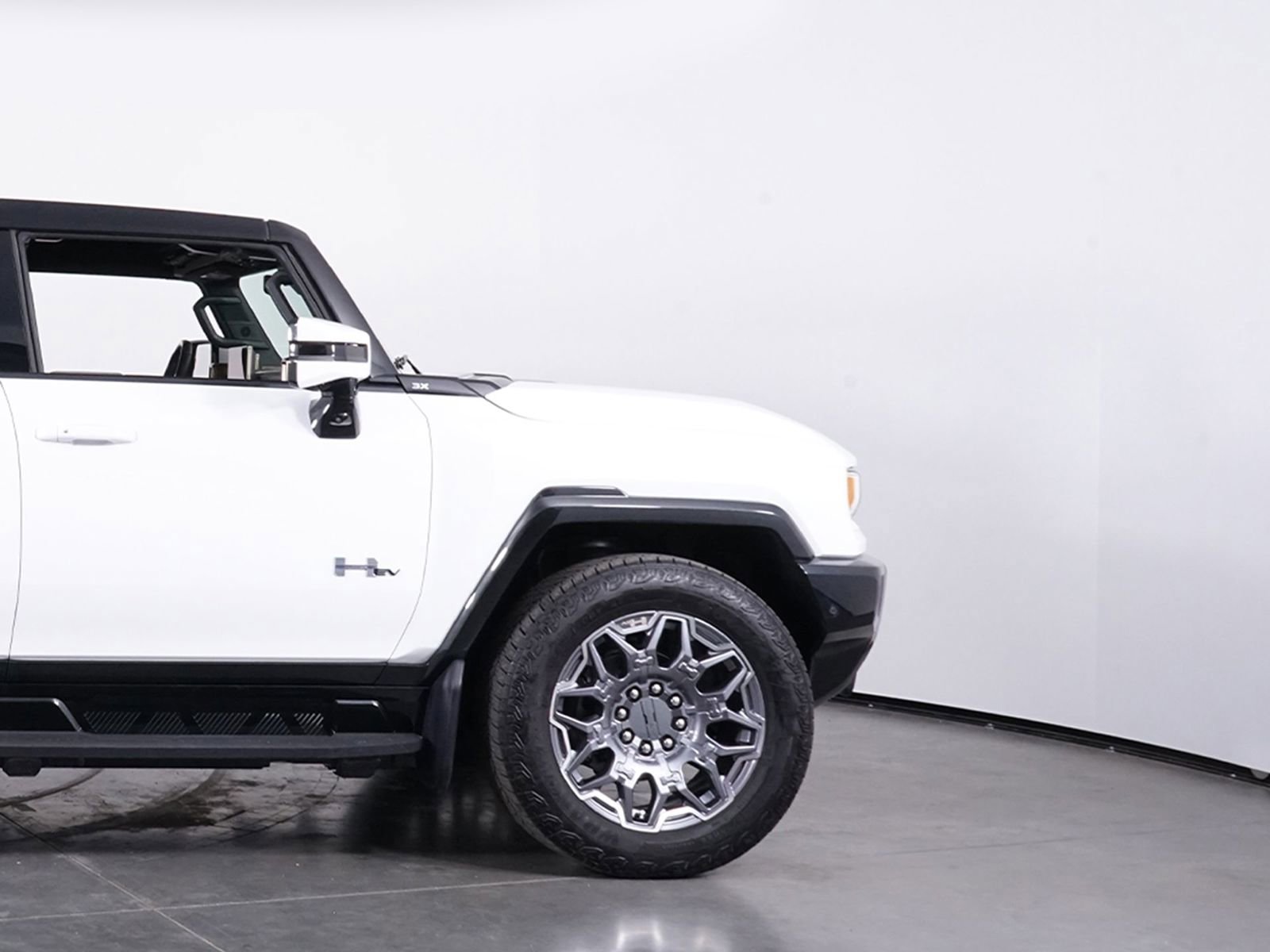 Used 2025 GMC Hummer EV 3X image 15