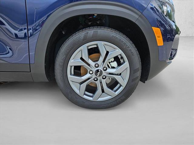Used 2026 Kia Seltos LX FWD image 21