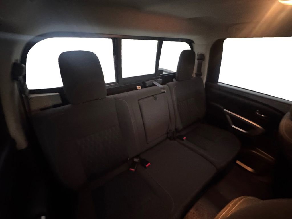 Used 2017 Nissan Titan SV image 16