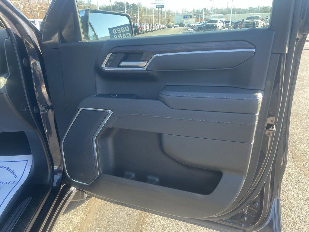 Used 2025 GMC Sierra 1500 SLT image 14