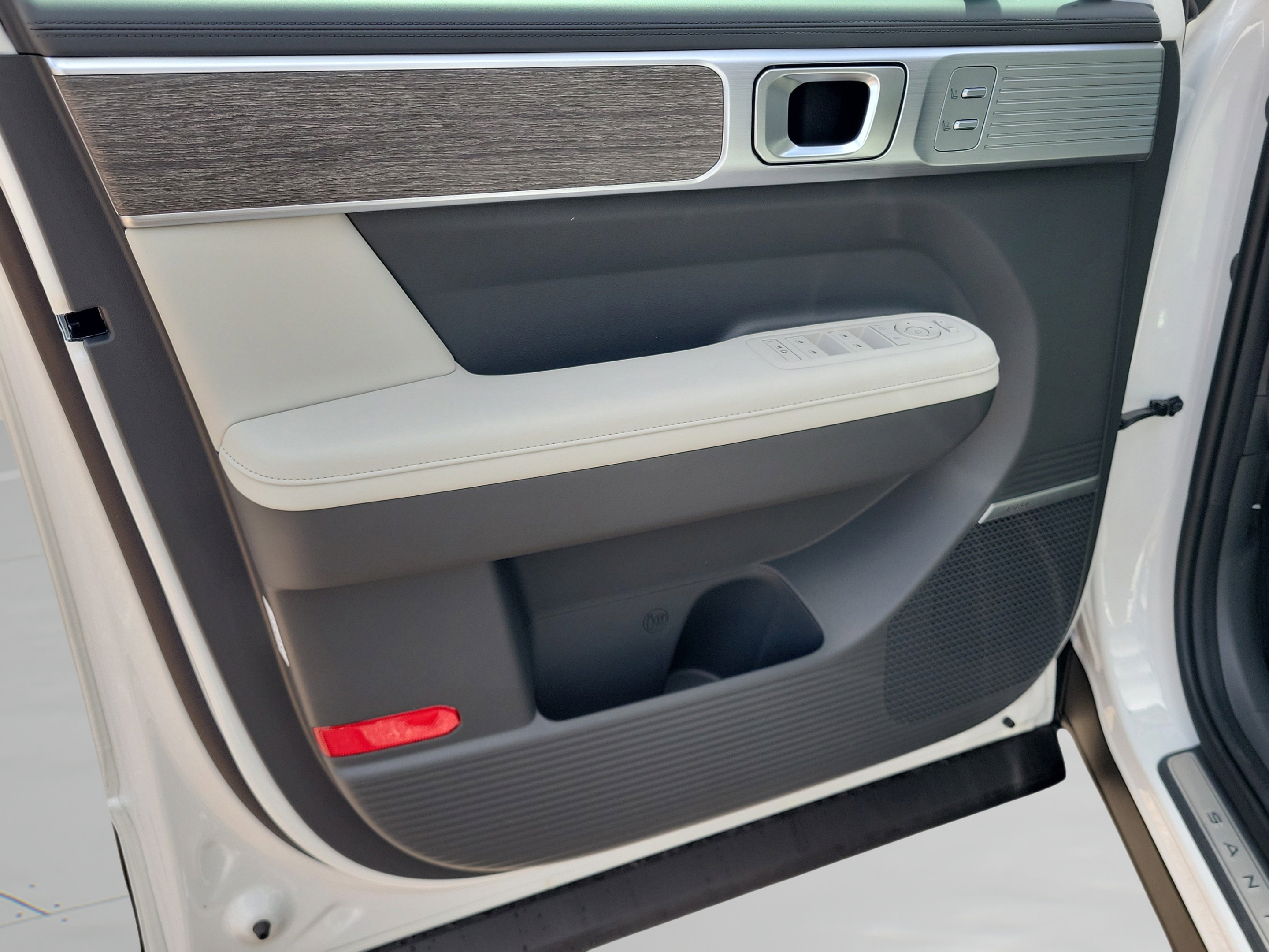 New 2026 Hyundai Santa Fe Calligraphy FWD image 31