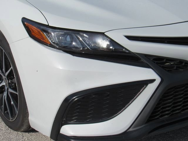 Used 2023 Toyota Camry SE image 8