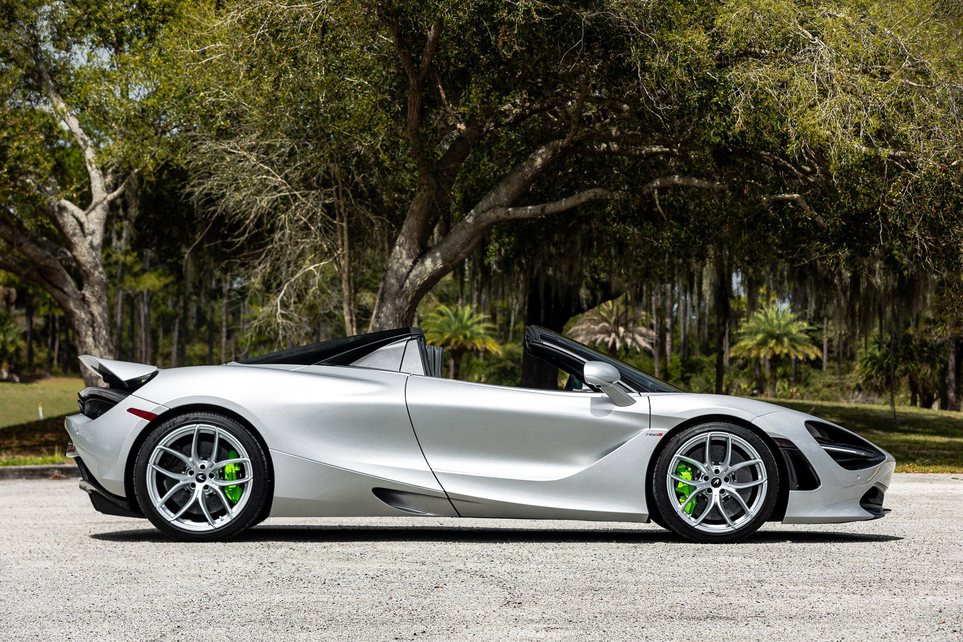 Used 2020 McLaren 720S Luxury RWD image 3