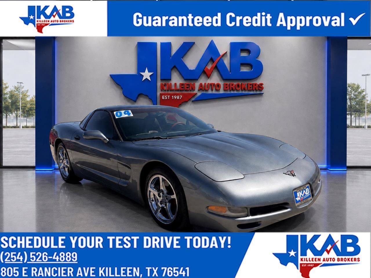 Used 2004 Chevrolet Corvette Coupe w/ Roof Package RWD image 1