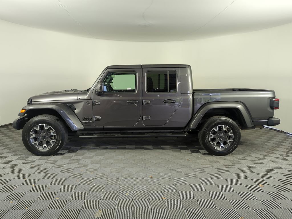 Used 2021 Jeep Gladiator Overland AWD/4WD image 4