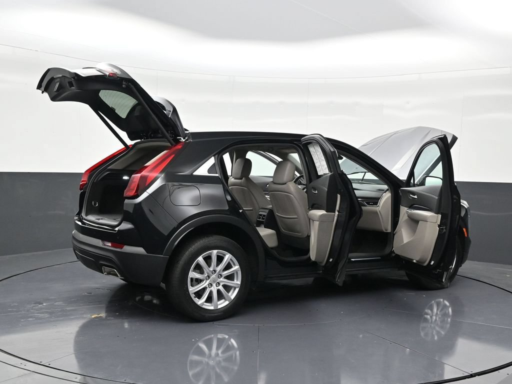 Used 2022 Cadillac XT4 Luxury w/ Driver Awareness Package FWD image 28