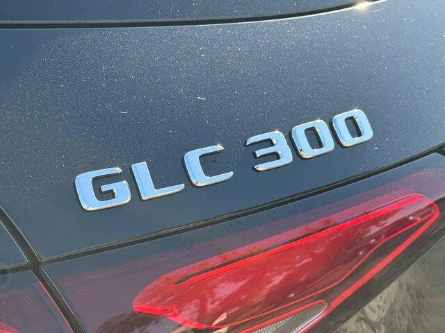 Certified 2025 Mercedes-Benz GLC 300 4MATIC image 35