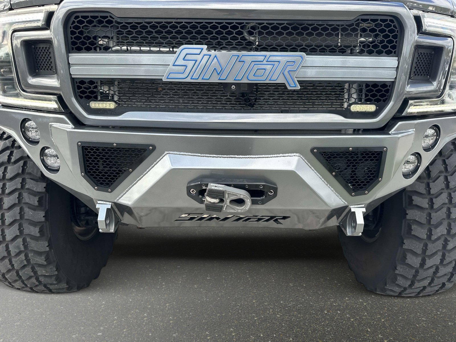 Used 2022 Ford F350 Lariat w/ Lariat Ultimate Package AWD/4WD image 10