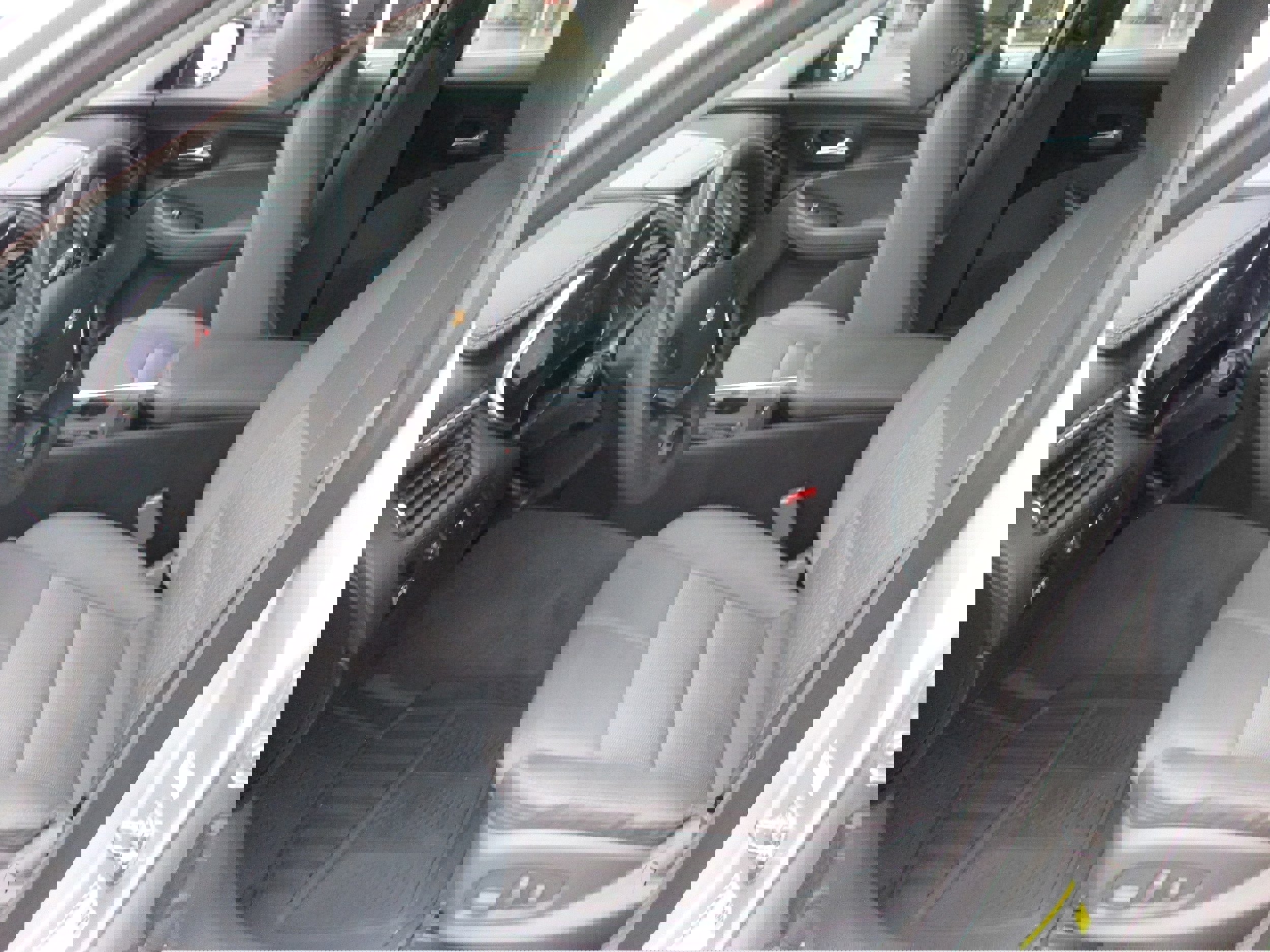 Used 2015 Chevrolet Impala LS w/ LS Convenience Package image 4