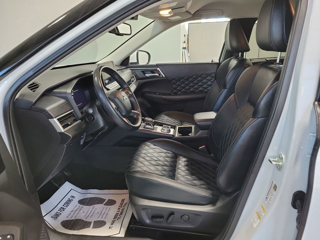 Used 2024 Mitsubishi Outlander SEL image 10