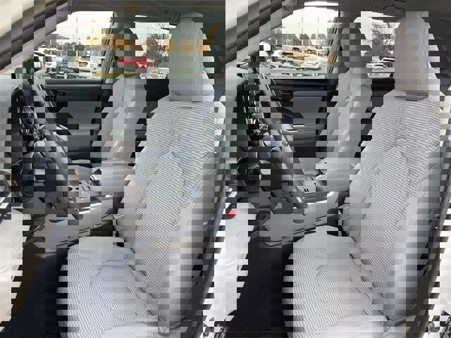 Used 2022 Toyota Highlander LE image 23