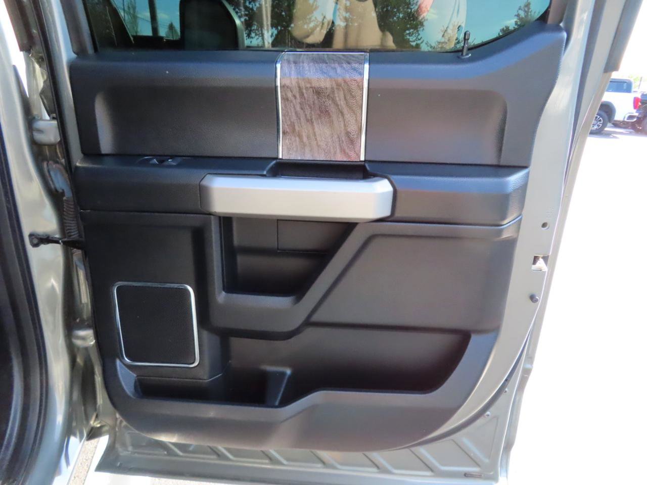 Used 2019 Ford F350 Lariat w/ Lariat Value Package image 45