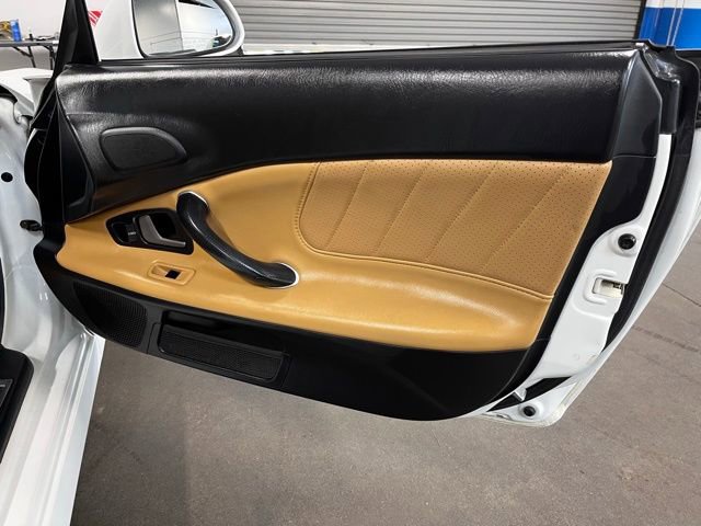 Used 2004 Honda S2000 image 14
