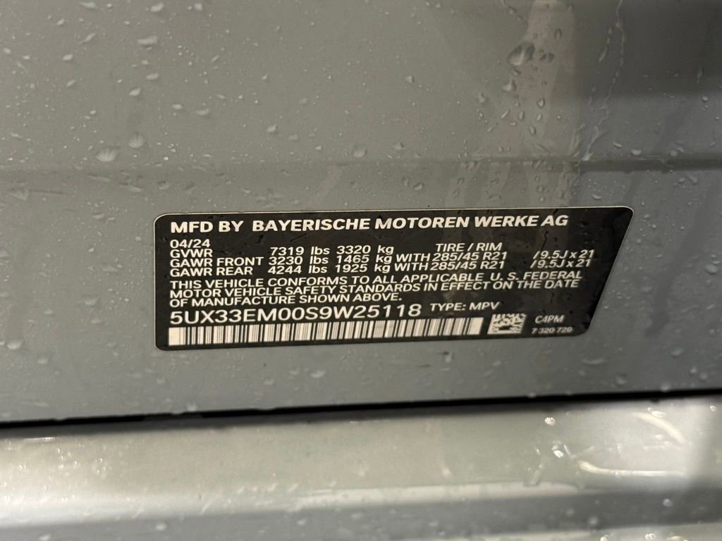 Used 2025 BMW X7 M60i image 30