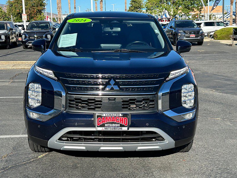Used 2024 Mitsubishi Outlander AWD image 6
