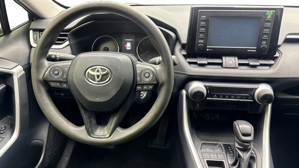 Used 2021 Toyota RAV4 LE FWD image 52