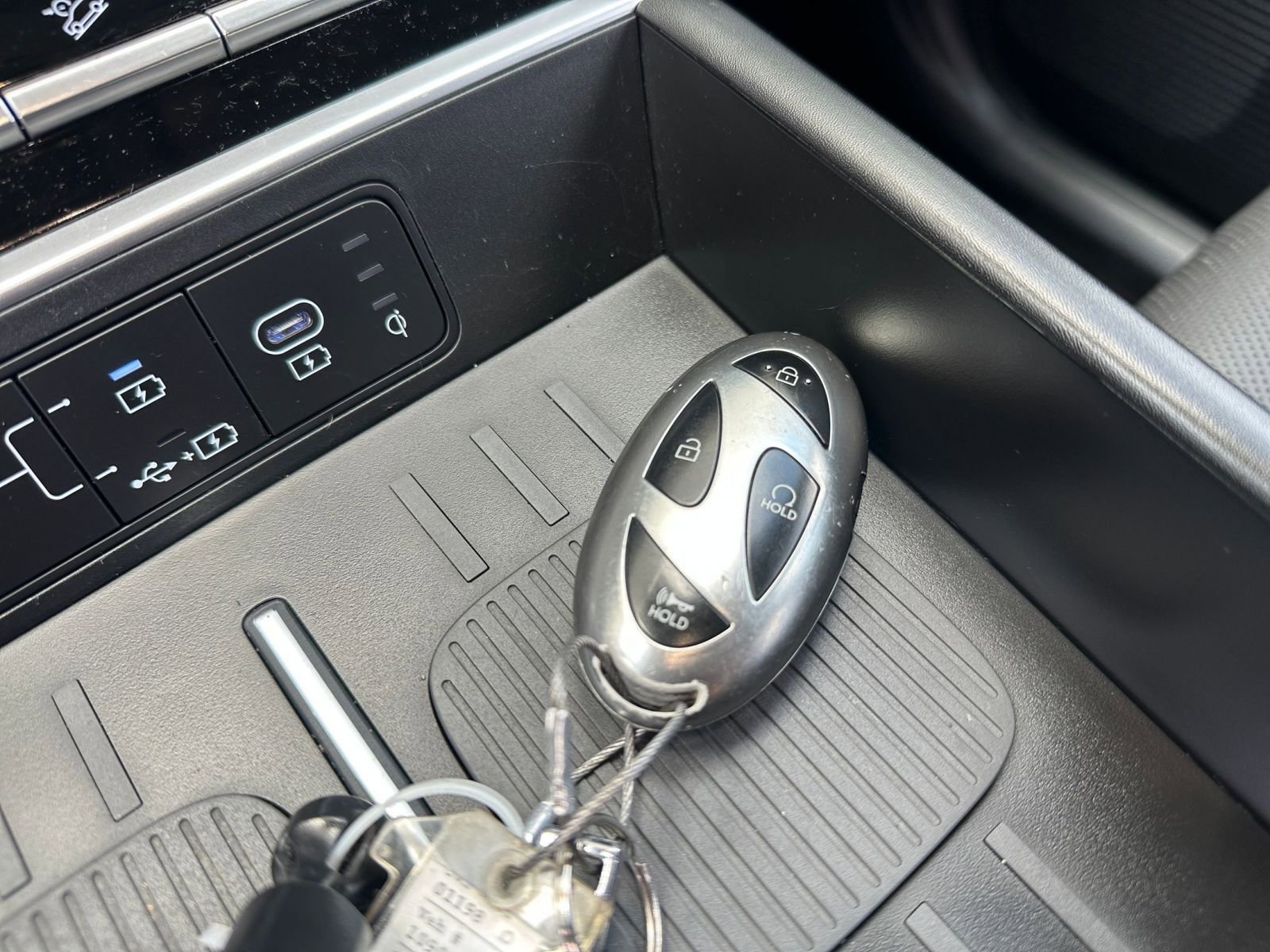 Used 2025 Hyundai Santa Fe SEL image 25