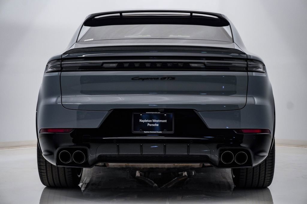 Certified 2025 Porsche Cayenne GTS AWD/4WD image 10