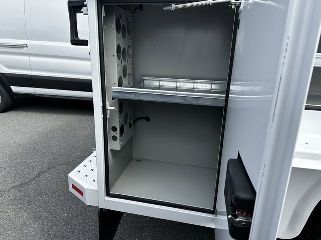 New 2026 Ford F550 4x4 Crew Cab image 46
