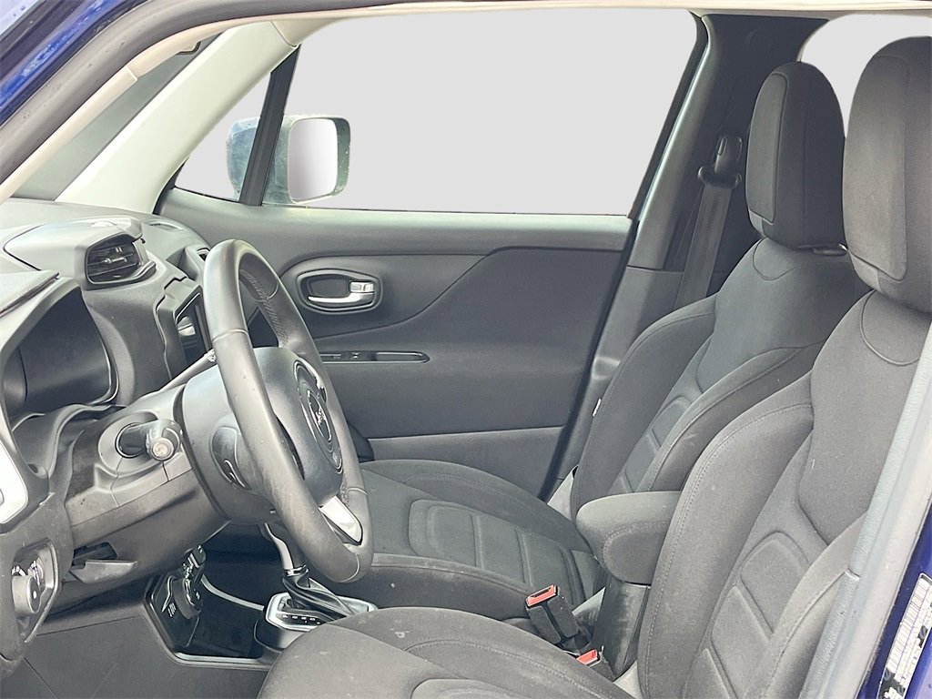 Used 2021 Jeep Renegade Latitude image 22