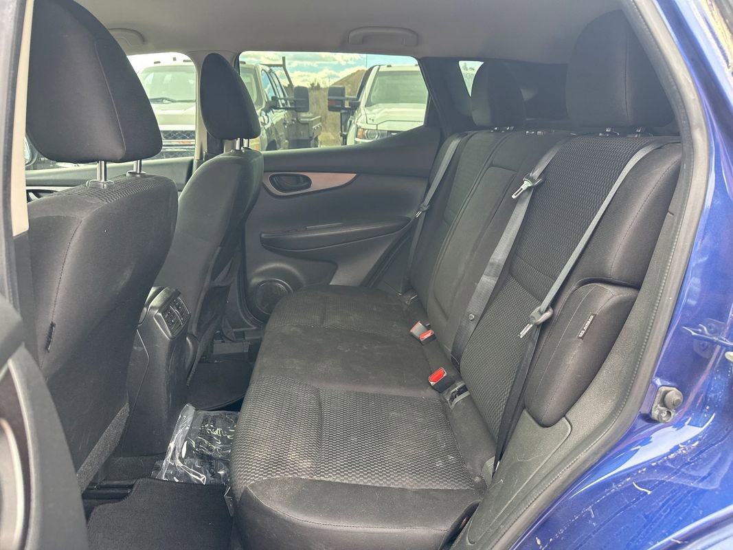 Used 2020 Nissan Rogue Sport S FWD image 11