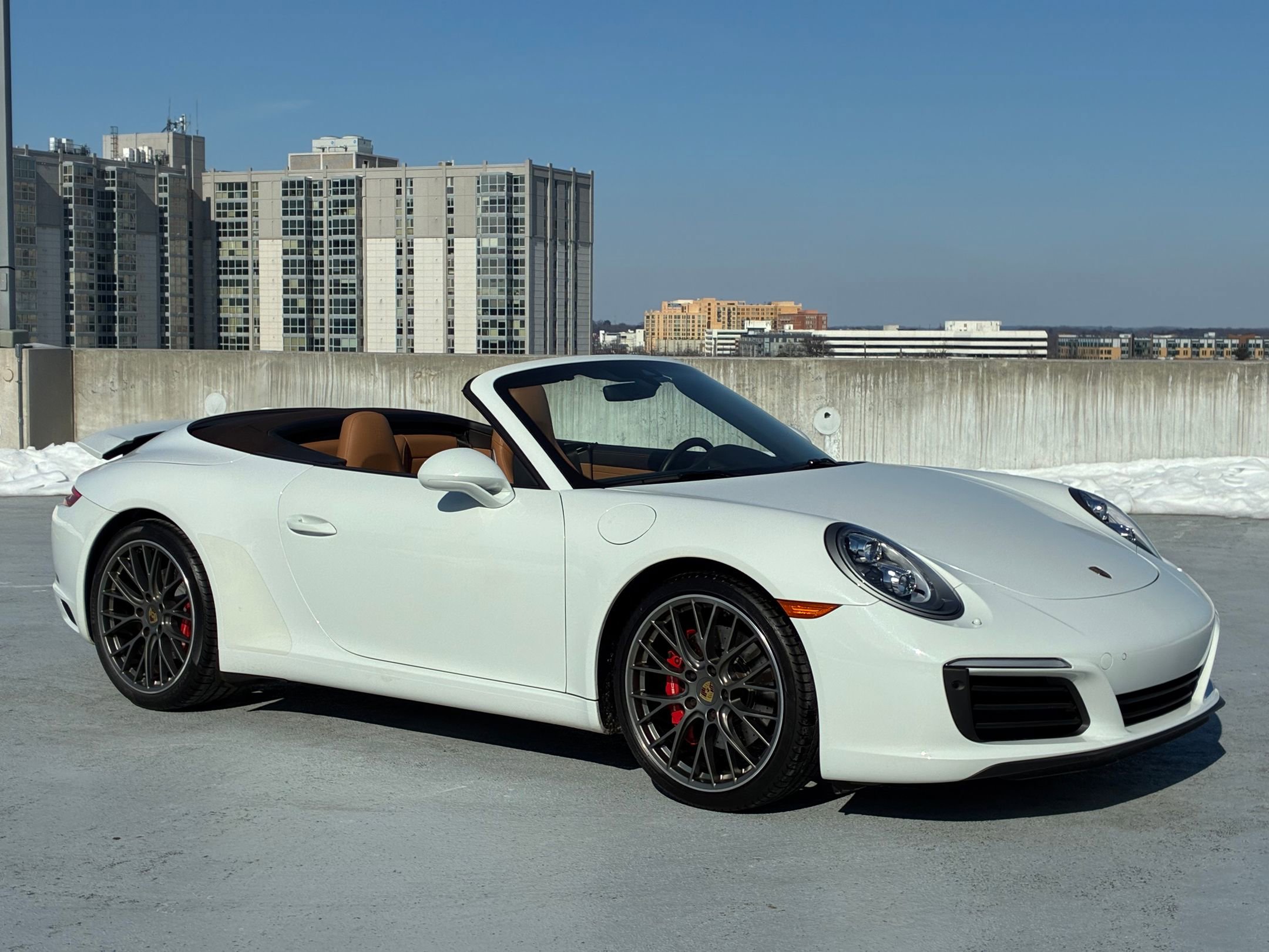Used 2017 Porsche 911 Carrera S image 9