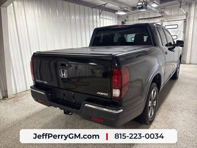 Used 2017 Honda Ridgeline RTL-T image 3