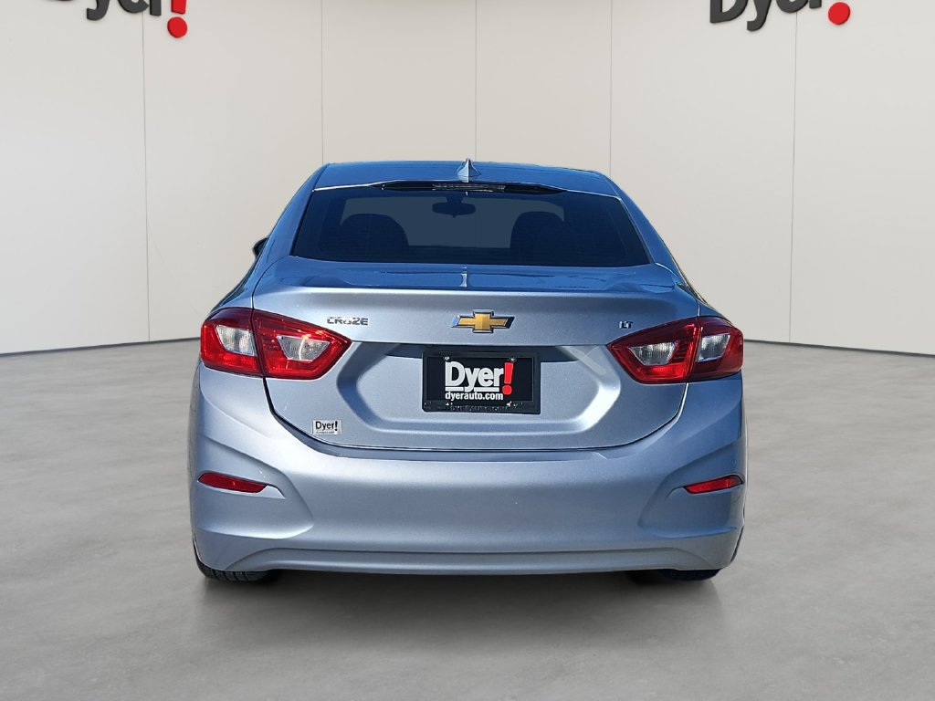 Used 2018 Chevrolet Cruze LT w/ LT Fleet Convenience Package FWD image 4