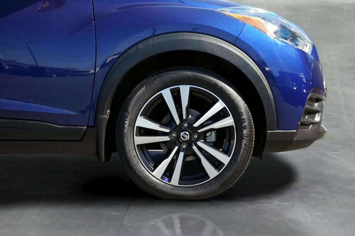 Used 2020 Nissan Kicks SV FWD image 9
