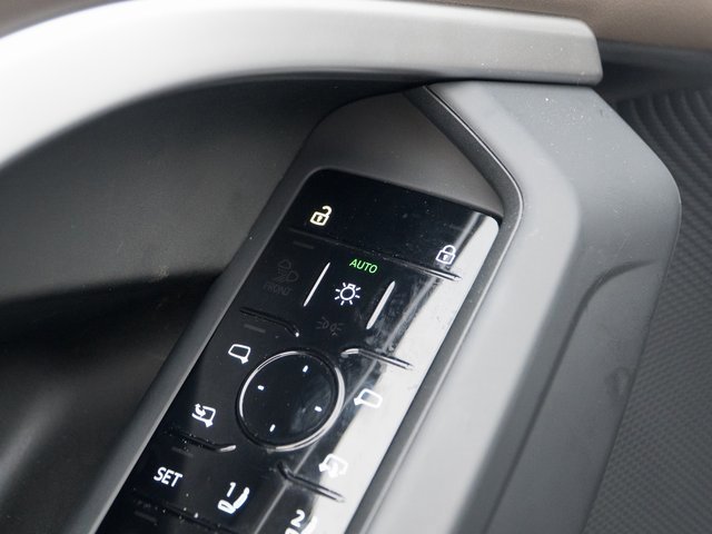 Certified 2025 Audi Q5 2.0T Premium w/ Convenience Package image 29