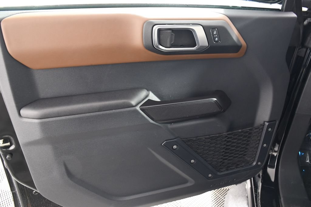 Used 2024 Ford Bronco Outer Banks AWD/4WD image 14