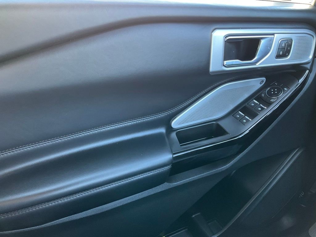 Used 2021 Ford Explorer Platinum w/ Equipment Group 601A image 55