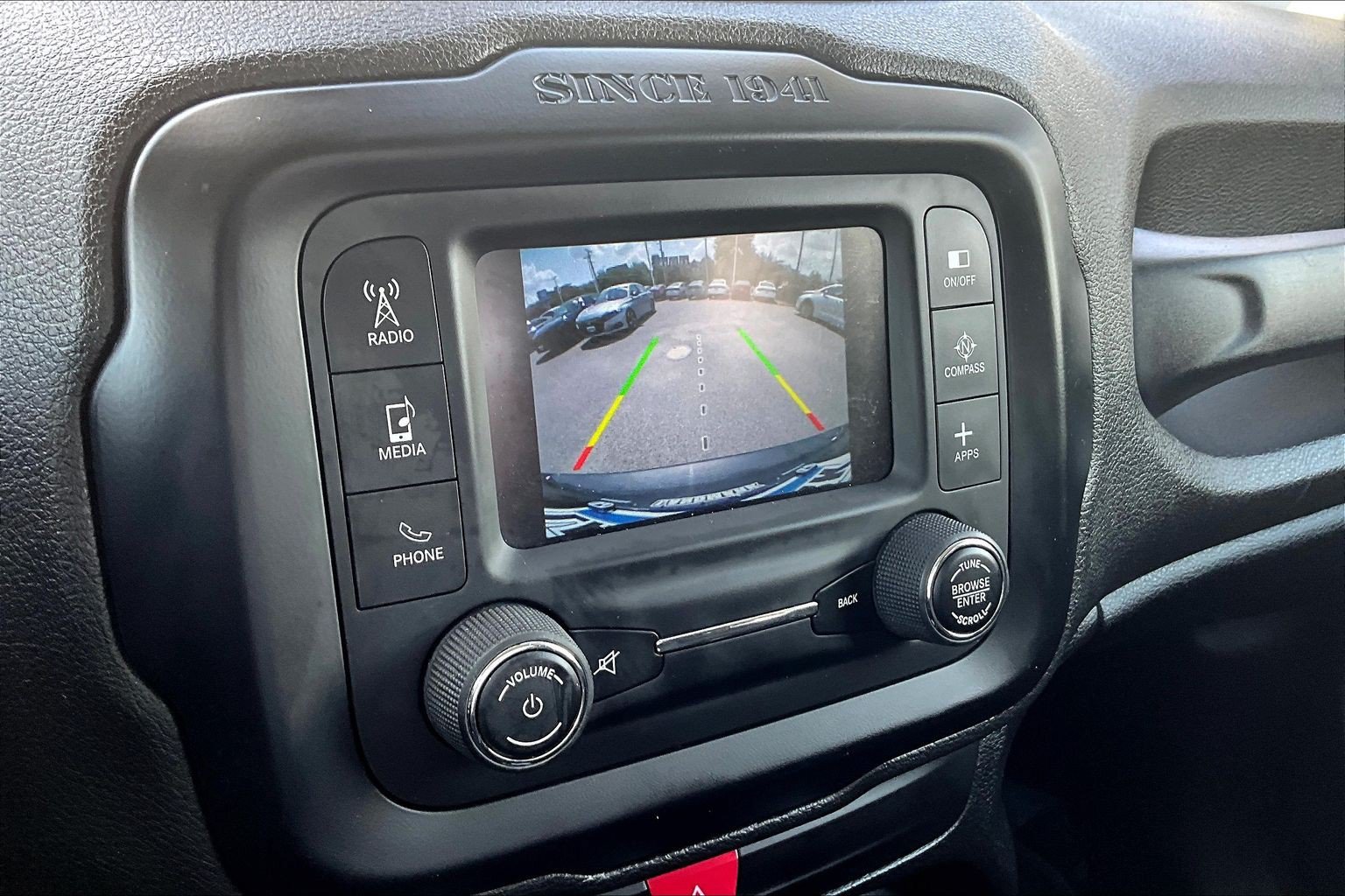 Used 2017 Jeep Renegade Sport w/ Power & Air Group FWD image 22