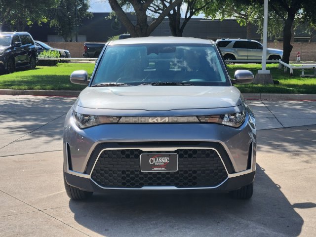Used 2025 Kia Soul LX w/ LX Technology Package FWD image 10