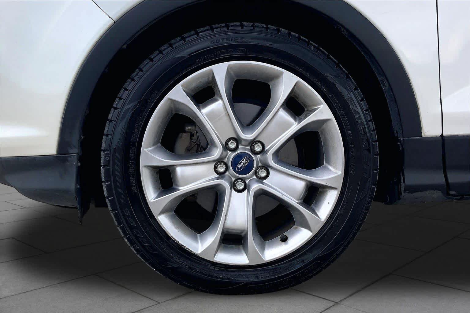 Used 2016 Ford Escape Titanium FWD image 11