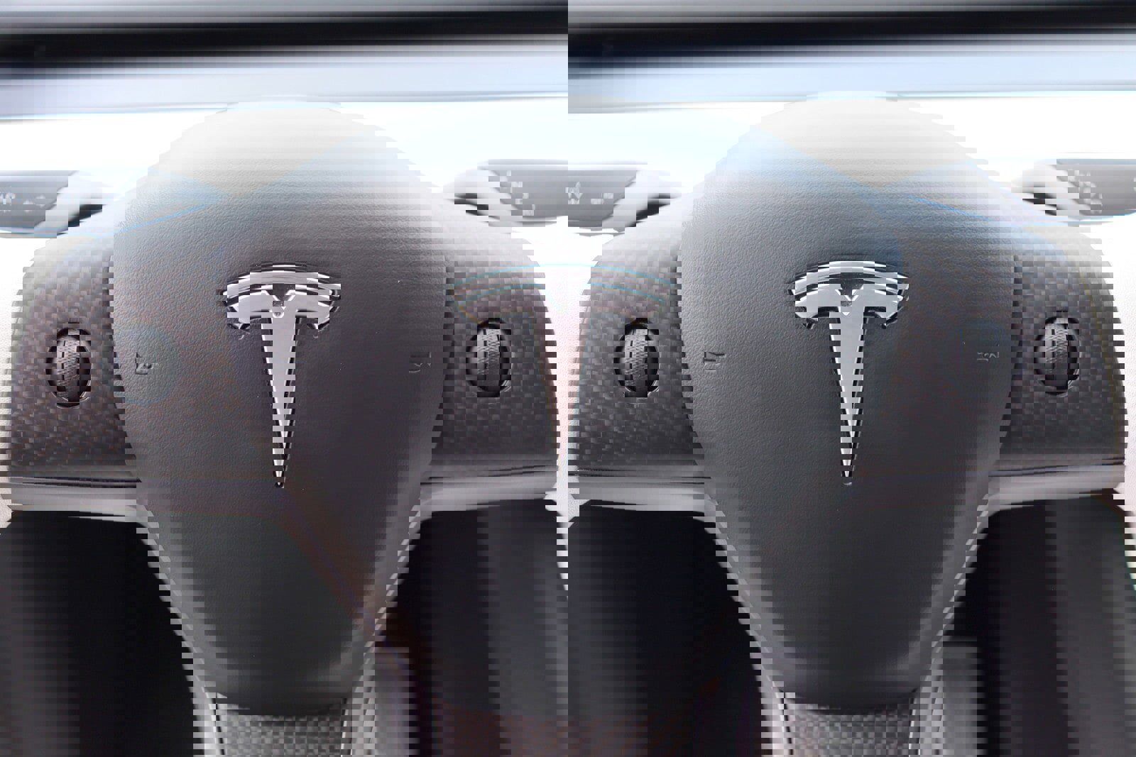 Used 2020 Tesla Model Y Long Range image 26