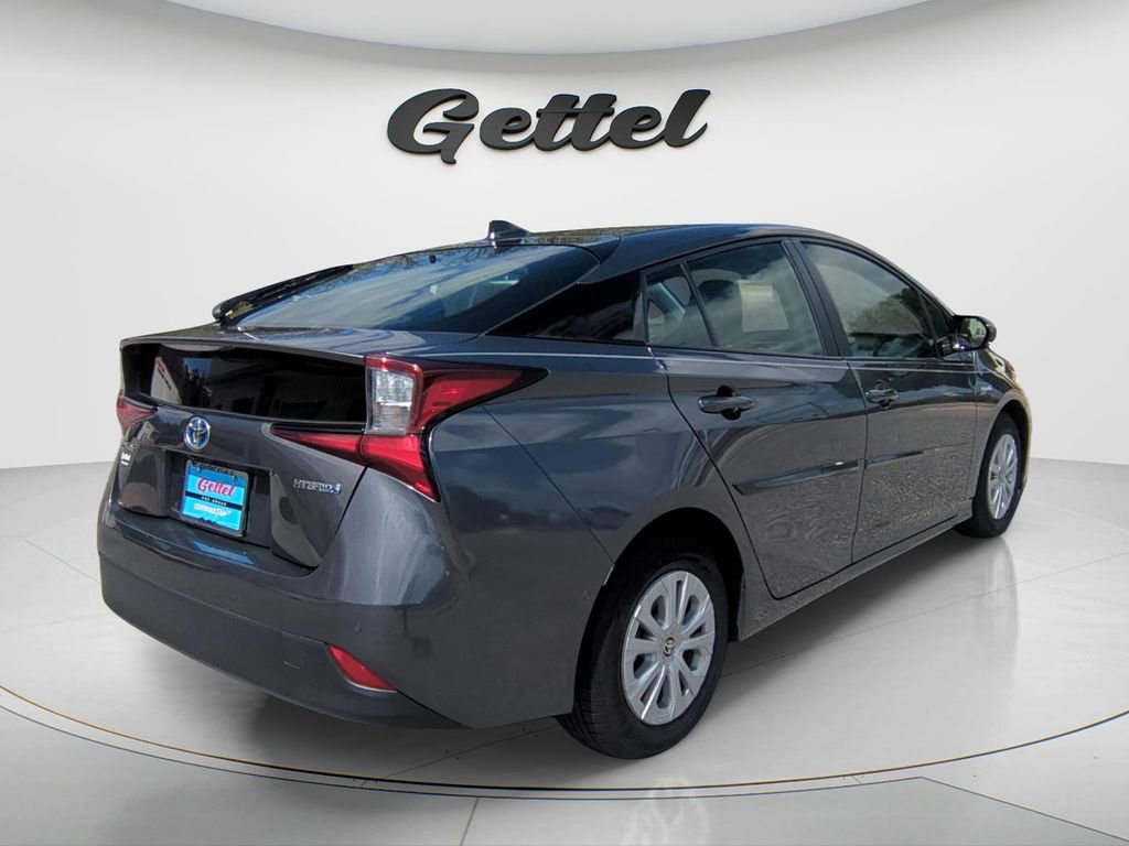 Used 2019 Toyota Prius LE image 12